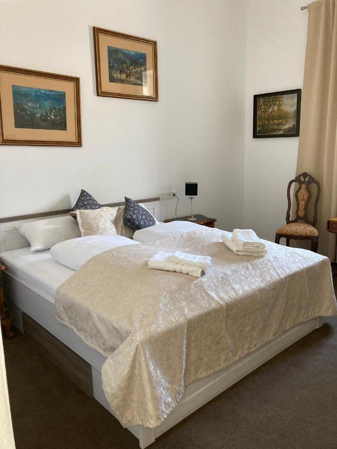 Kira Panzio Bed and Breakfast Lengyeltoti Eksteriør billede